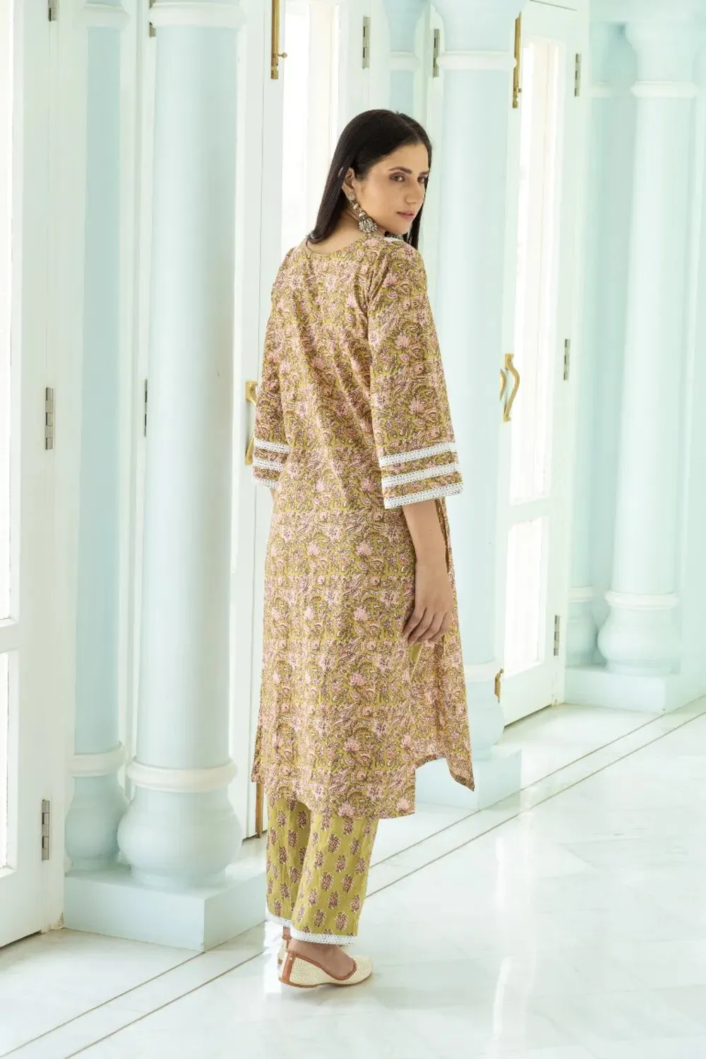 Green Beige Ethnic Set