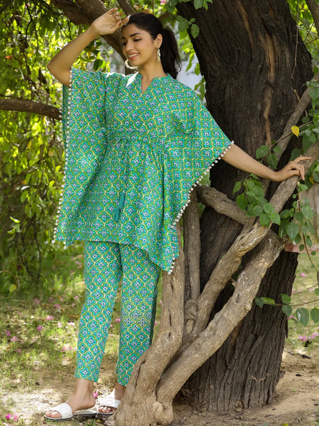 Green Ethnic Printed Cotton Kaftan With Pants Lounge Wear