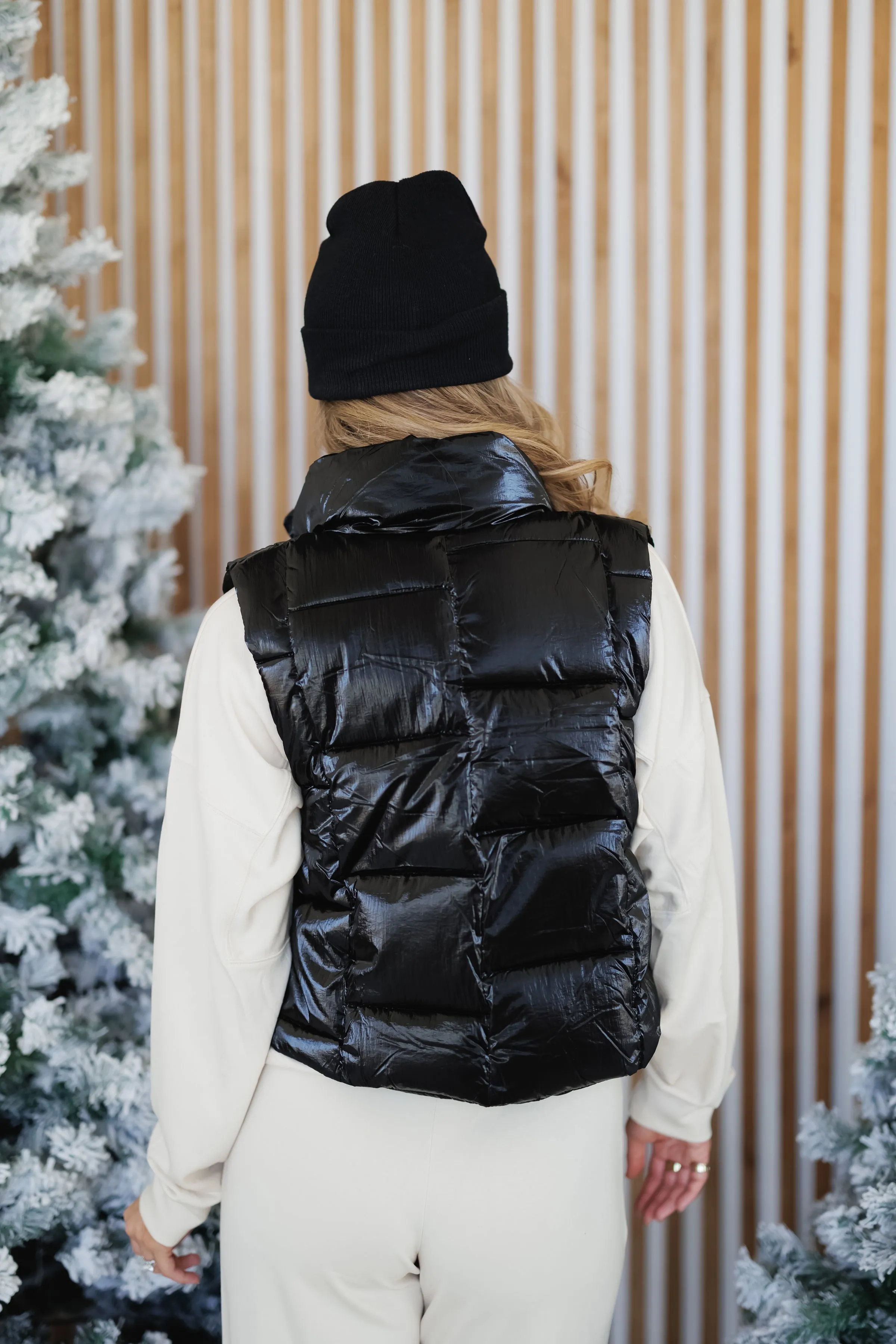 Snowy Peaks Puffer Vest